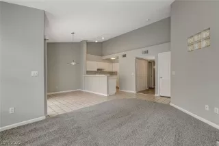 Photo #4: 2437798 Listing 