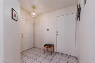 Photo #2: 2437799 Listing