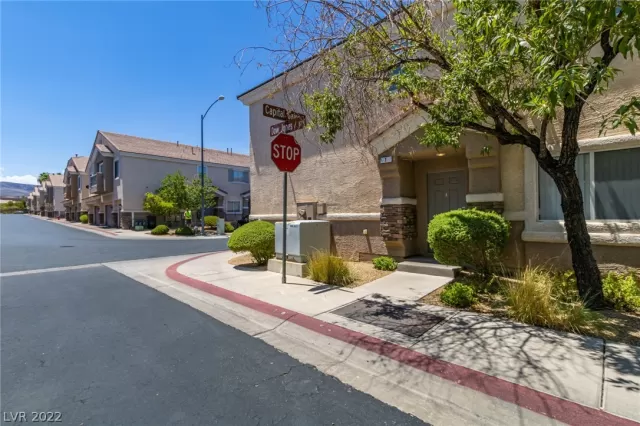 MLS: 2437826 Condo For Sale