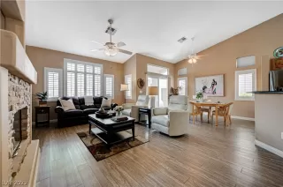 Photo #1: 2437852 Listing 