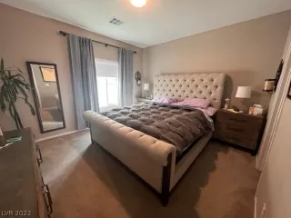 Photo #3: 2437854 Listing