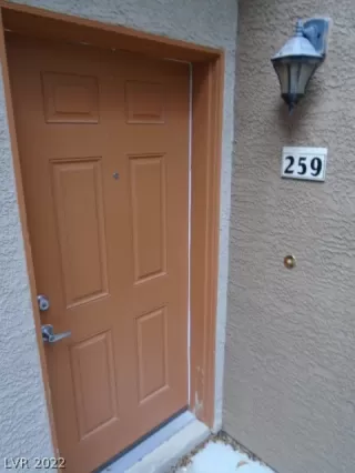 Photo #1: 2437896 Listing 