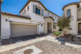 Photo #2: 2437904 Listing