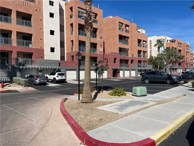 MLS: 2437911 Condo For Sale