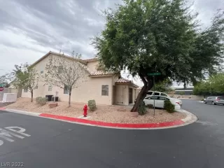 Photo #1: 2437914 Listing 