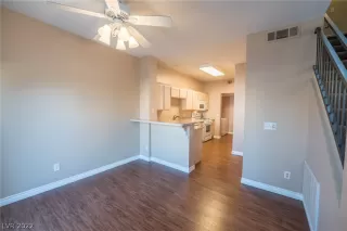 Photo #4: 2437948 Listing 