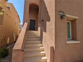 Photo #1: 2437969 Listing 