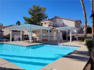 Photo #1: 2437973 Listing