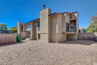 Photo #5: 2438045 Listing 