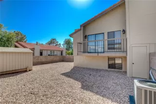 Photo #6: 2438045 Listing 