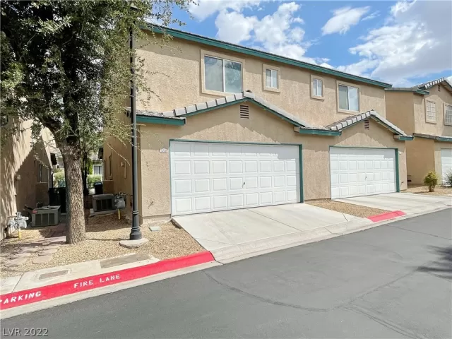 MLS: 2438053 Condo For Sale