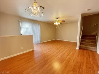 Photo #5: 2438053 Listing 