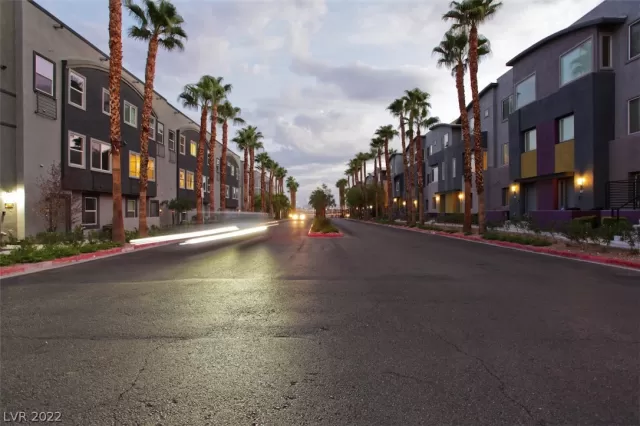 MLS: 2438081 Condo For Sale