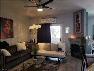 Photo #3: 2438104 Listing 