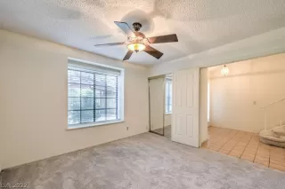 Photo #5: 2438107 Listing 