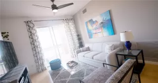 Photo #4: 2438133 Listing 