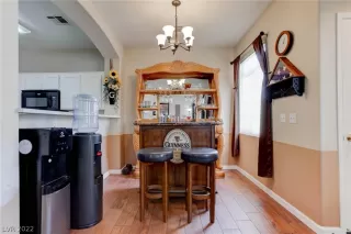 Photo #2: 2438210 Listing