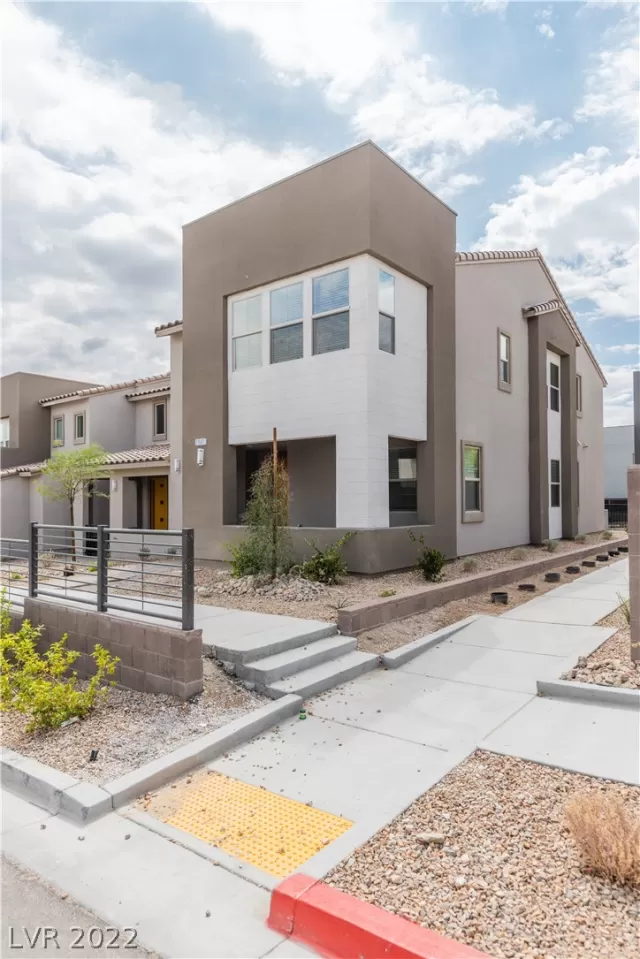 MLS: 2438218 Condo For Sale