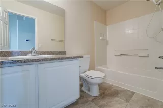 Photo #3: 2438240 Listing