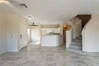 Photo #6: 2438240 Listing