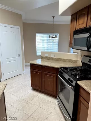 Photo #3: 2438243 Listing 