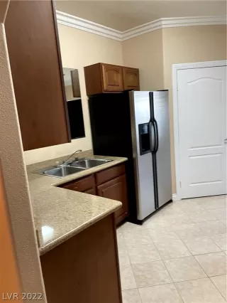 Photo #6: 2438243 Listing 