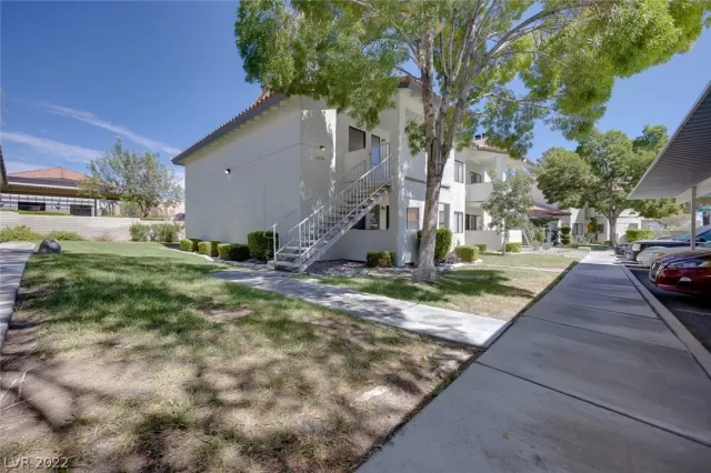 MLS: 2438289 Condo For Sale