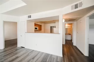 Photo #1: 2438306 Listing 