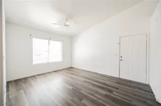 Photo #2: 2438306 Listing 