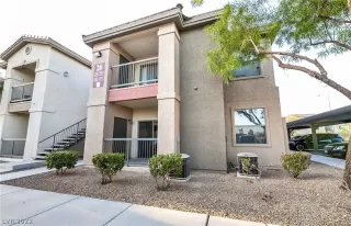 Photo #2: 2438328 Listing