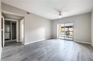 Photo #3: 2438328 Listing