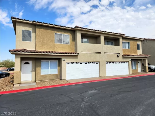 MLS: 2438346 Condo For Sale