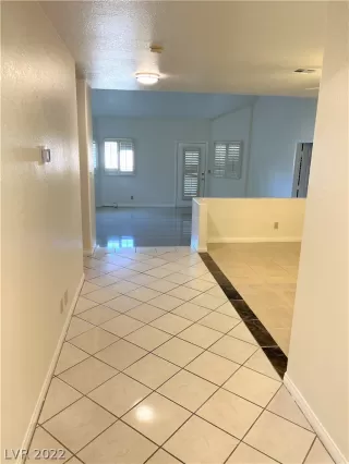 Photo #2: 2438409 Listing 