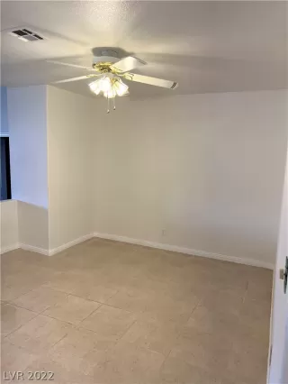 Photo #3: 2438409 Listing 