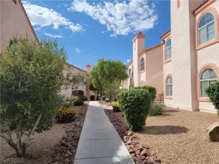 Photo #1: 2438450 Listing 