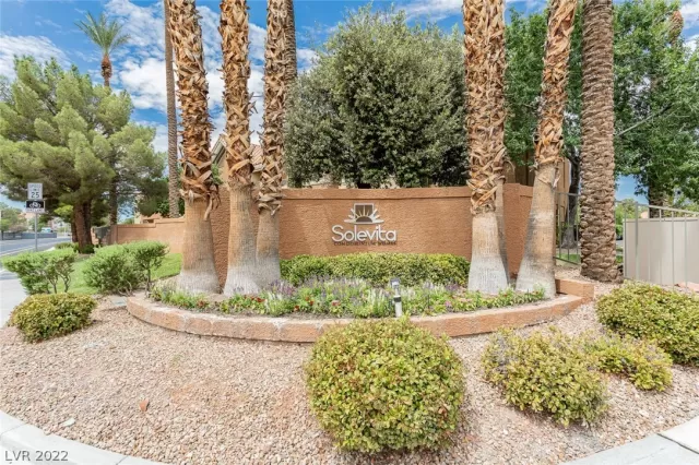 MLS: 2438463 Condo For Sale