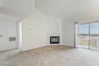 Photo #3: 2438463 Listing 