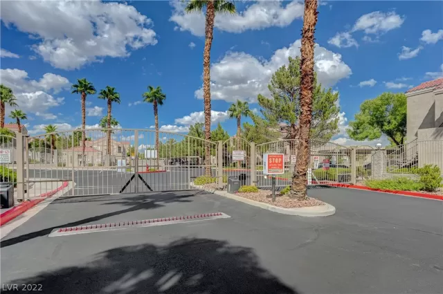 MLS: 2438468 Condo For Sale