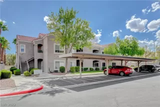 Photo #3: 2438468 Listing 