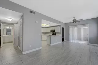 Photo #4: 2438468 Listing 