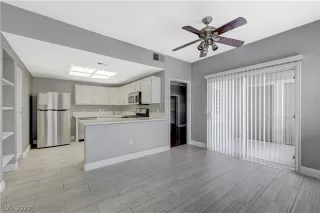 Photo #6: 2438468 Listing 