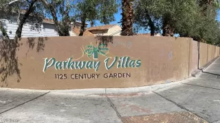 Photo #3: 2438495 Listing