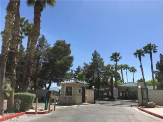 Photo #1: 2438507 Listing