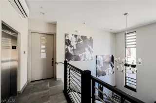 Photo #2: 2438511 Listing 