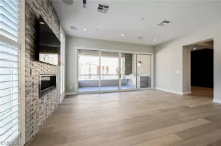 Photo #6: 2438511 Listing 