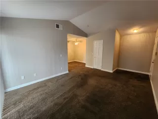 Photo #3: 2438520 Listing 