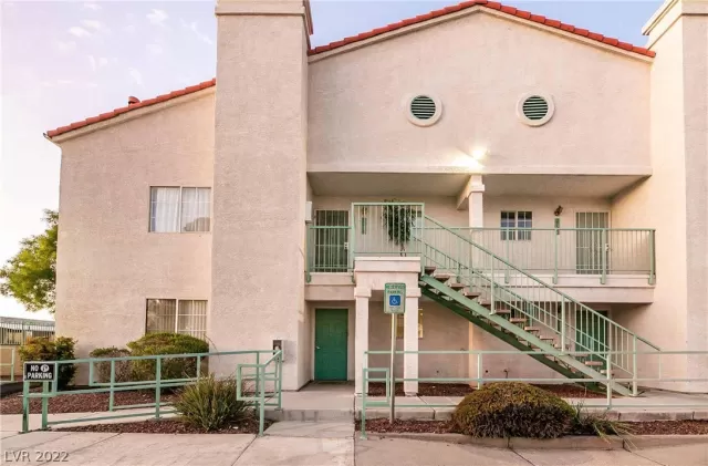 MLS: 2438560 Condo For Sale