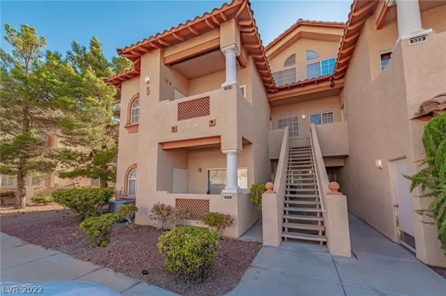 MLS: 2438571 Condo For Sale