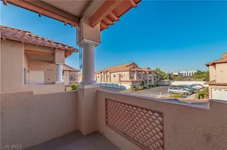 Photo #3: 2438571 Listing 
