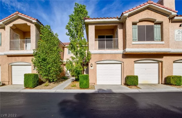 MLS: 2438572 Condo For Sale